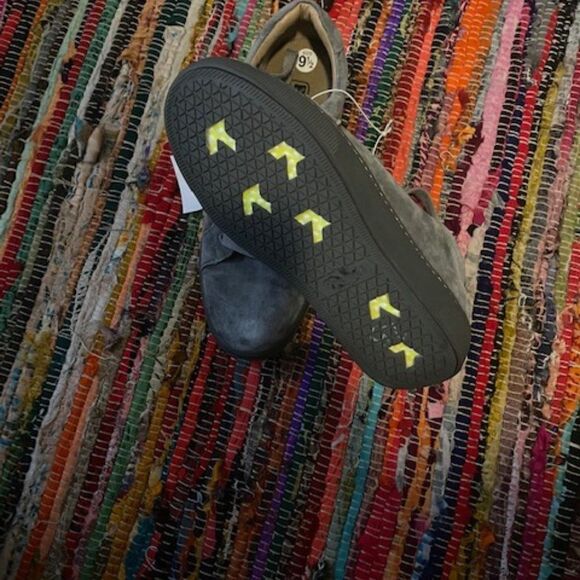 Propet Gray suede lace-up casual shoes, size 9 1/2W - Picture 8 of 8